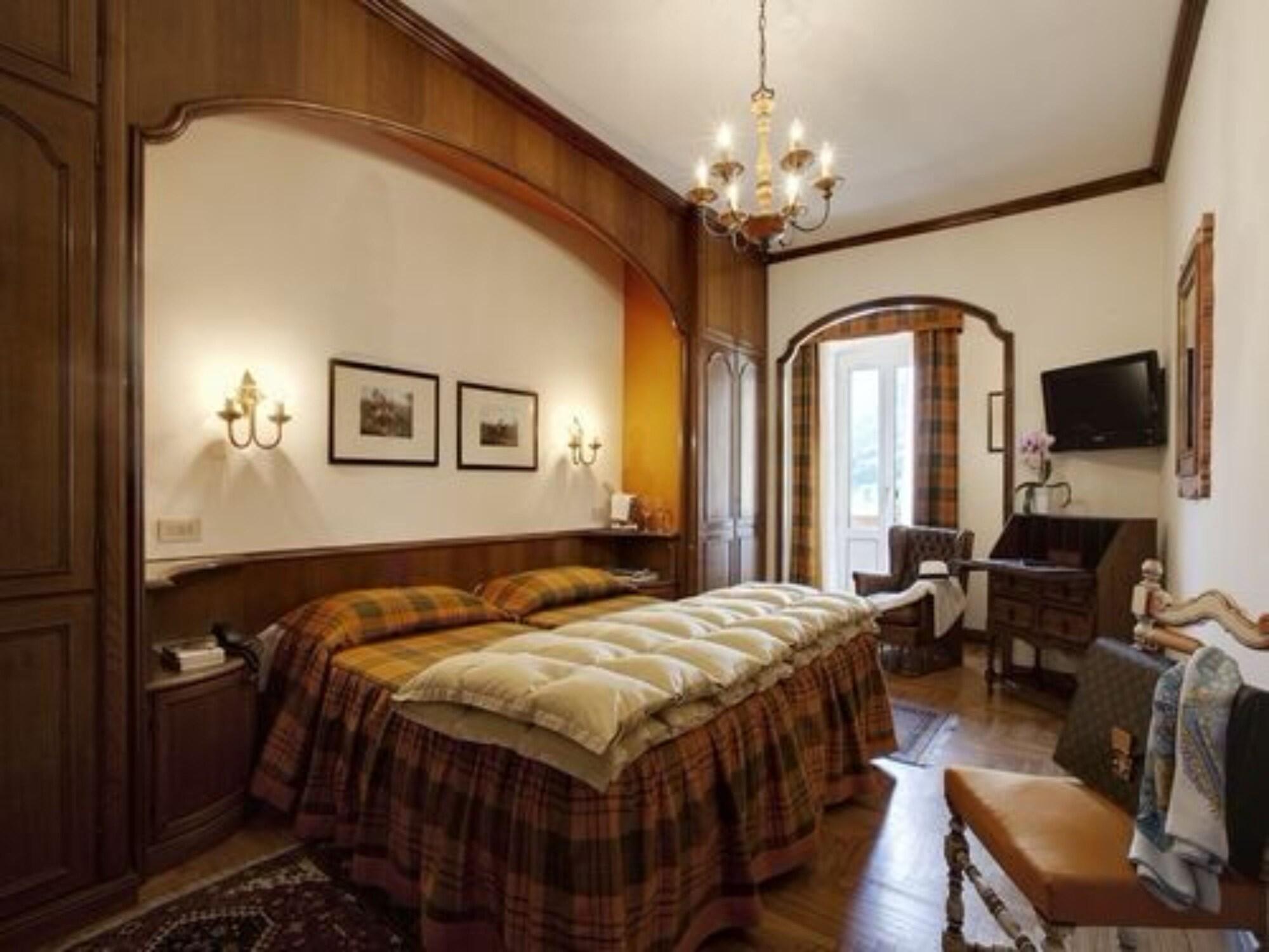 Hotel De La Poste Cortina dʼAmpezzo Dış mekan fotoğraf